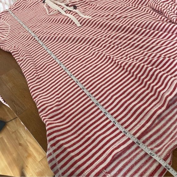 Max Studio Weekend Red White Striped Hoodie Sweater Size Medium - Picture 8 of 8